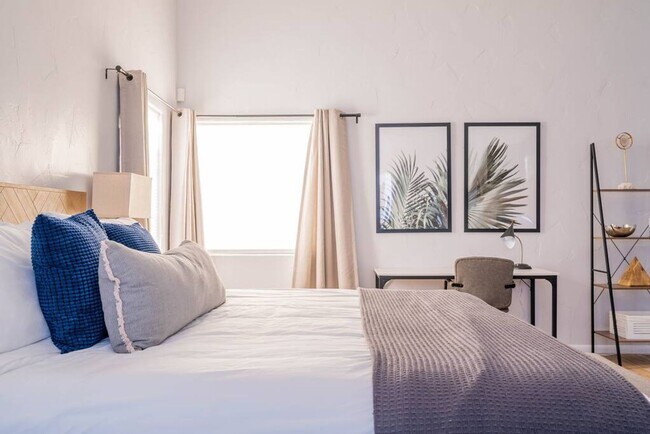 Building Photo - Ocotillo Private Oasis & Pool Monthly