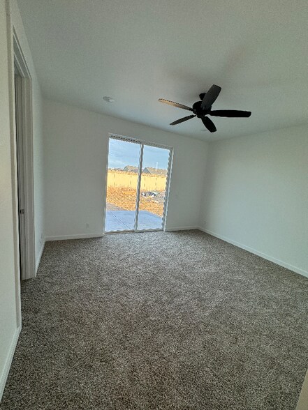 Building Photo - 226 Kinross Ct