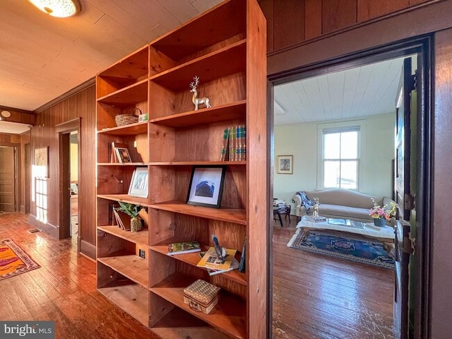 Building Photo - 314 West St