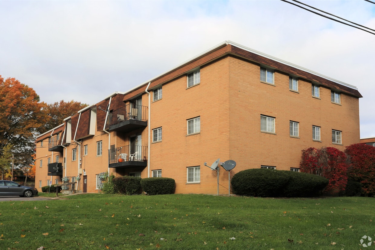 Lafayette Village - Parma Oh Apartment Finder