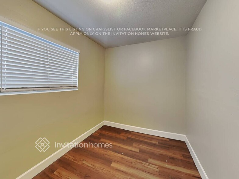 Building Photo - 3101 W Cortez St