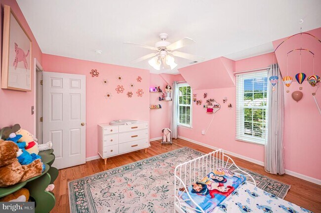 Building Photo - 15385 Windsong Ln