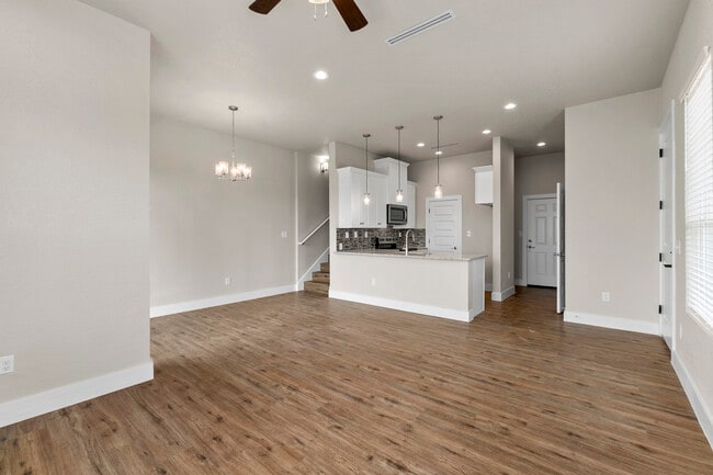 Building Photo - 119 Ave Ventana