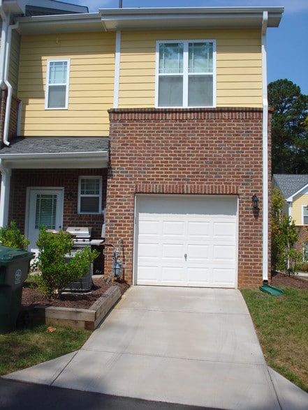 Garage Entrance - 920 Morris Dale Ln