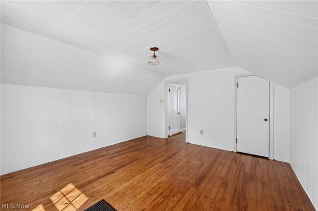 Building Photo - 19337 Telbir Ave