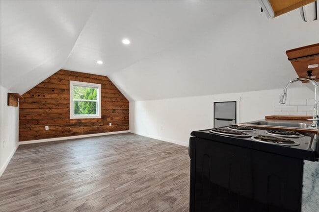 Building Photo - 1155 N Ballantyne Ln