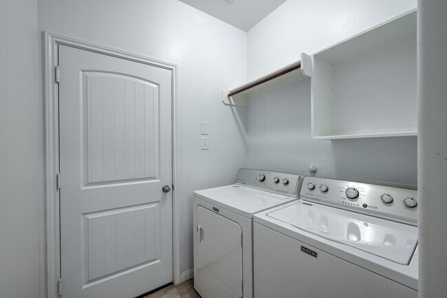 Building Photo - 30819 Lavender Trace Dr