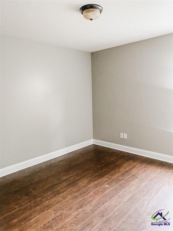 Building Photo - 609 Wooden Eagle Trail