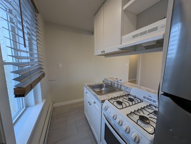 Building Photo - 46 N Connecticut Ave