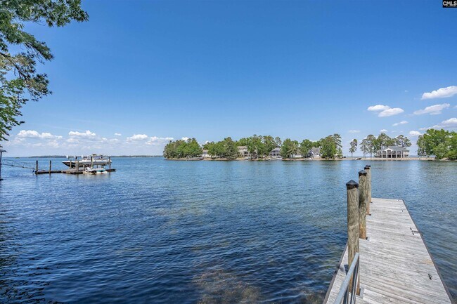 Building Photo - 301 Harbor Heights Dr