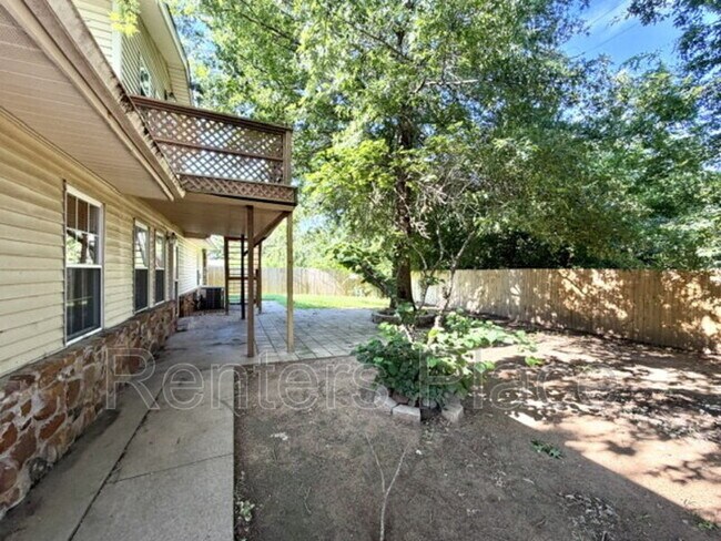 Building Photo - 14148 S Poplar Pl