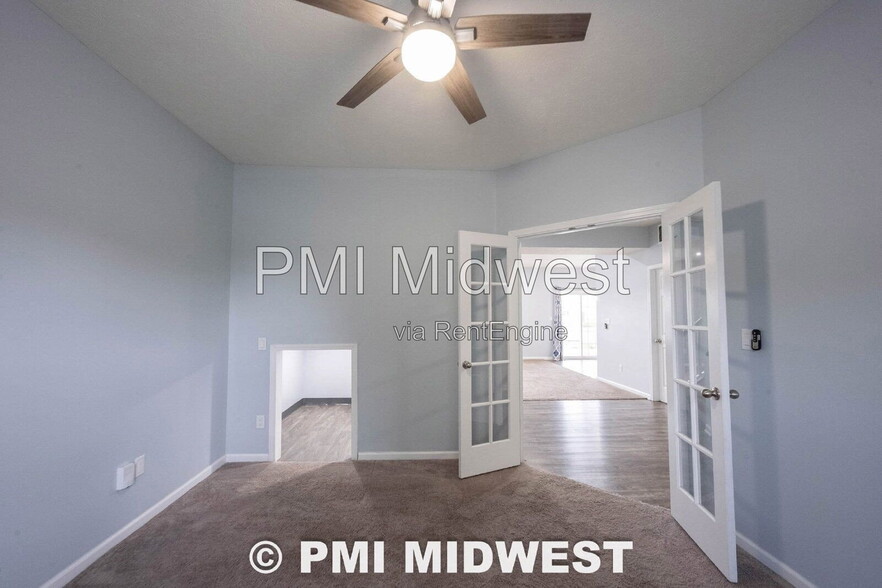 Building Photo - 8171 Brookville Wy