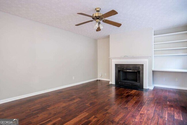 Building Photo - 1078 River Plantation Dr