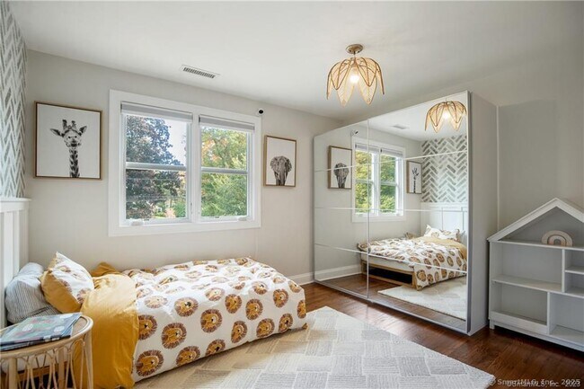 Building Photo - 7 Nappa Dr