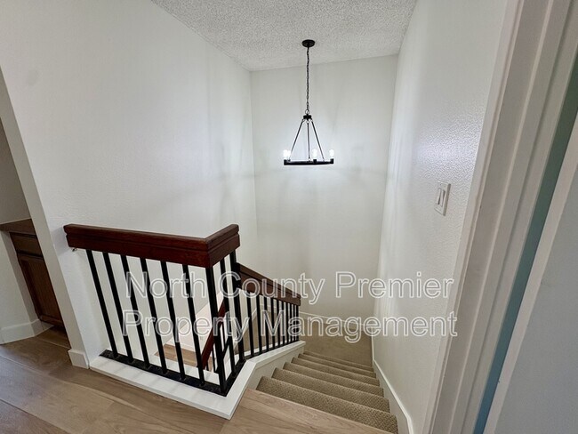 Building Photo - 2995 Lexington Cir