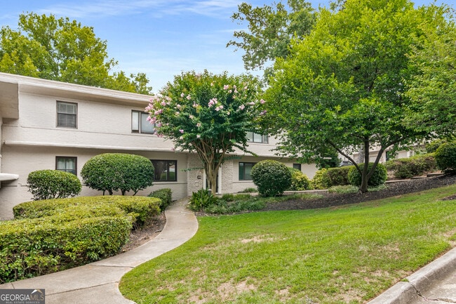 Building Photo - 96 Ardmore Pl NW