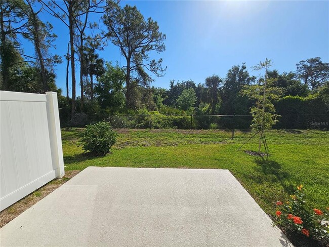 Building Photo - 15060 Cuzcorro Ct