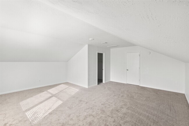 Building Photo - 19138 Larkspur Hills Dr