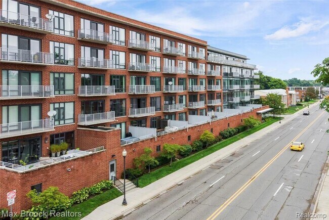 Building Photo - 101 Curry Ave