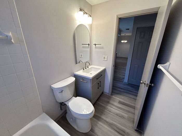 Building Photo - 12092 Aurora Ct