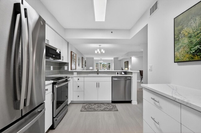 Building Photo - 12547 Imperial Isle Dr