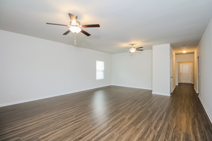 Building Photo - 351 Augustine Dr
