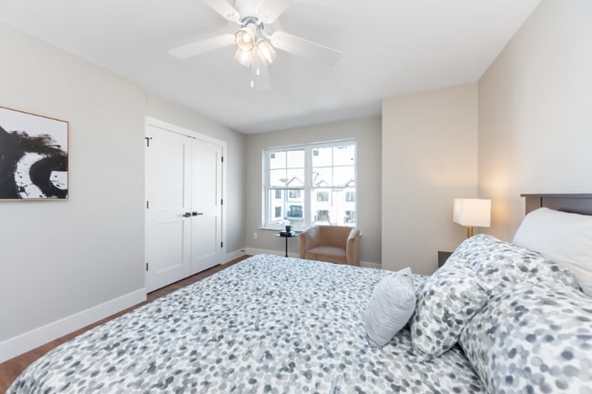 Building Photo - 4478 Butterfield Pl