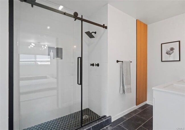 Building Photo - 15040 Broadmoor St