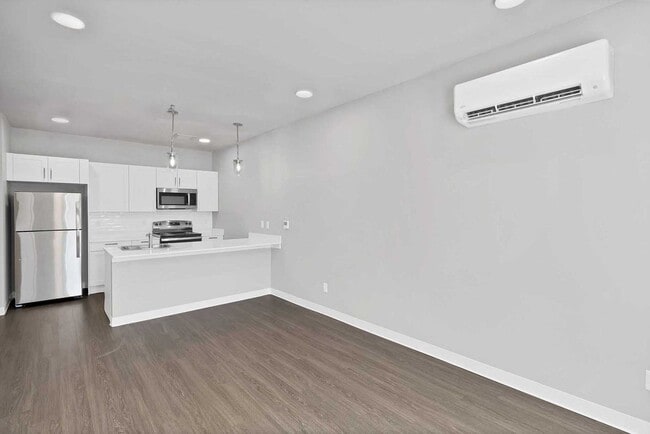 Building Photo - The Bookcliff: Chic 1-Bedroom Retreat: Sophisticated Living in a Prime Location