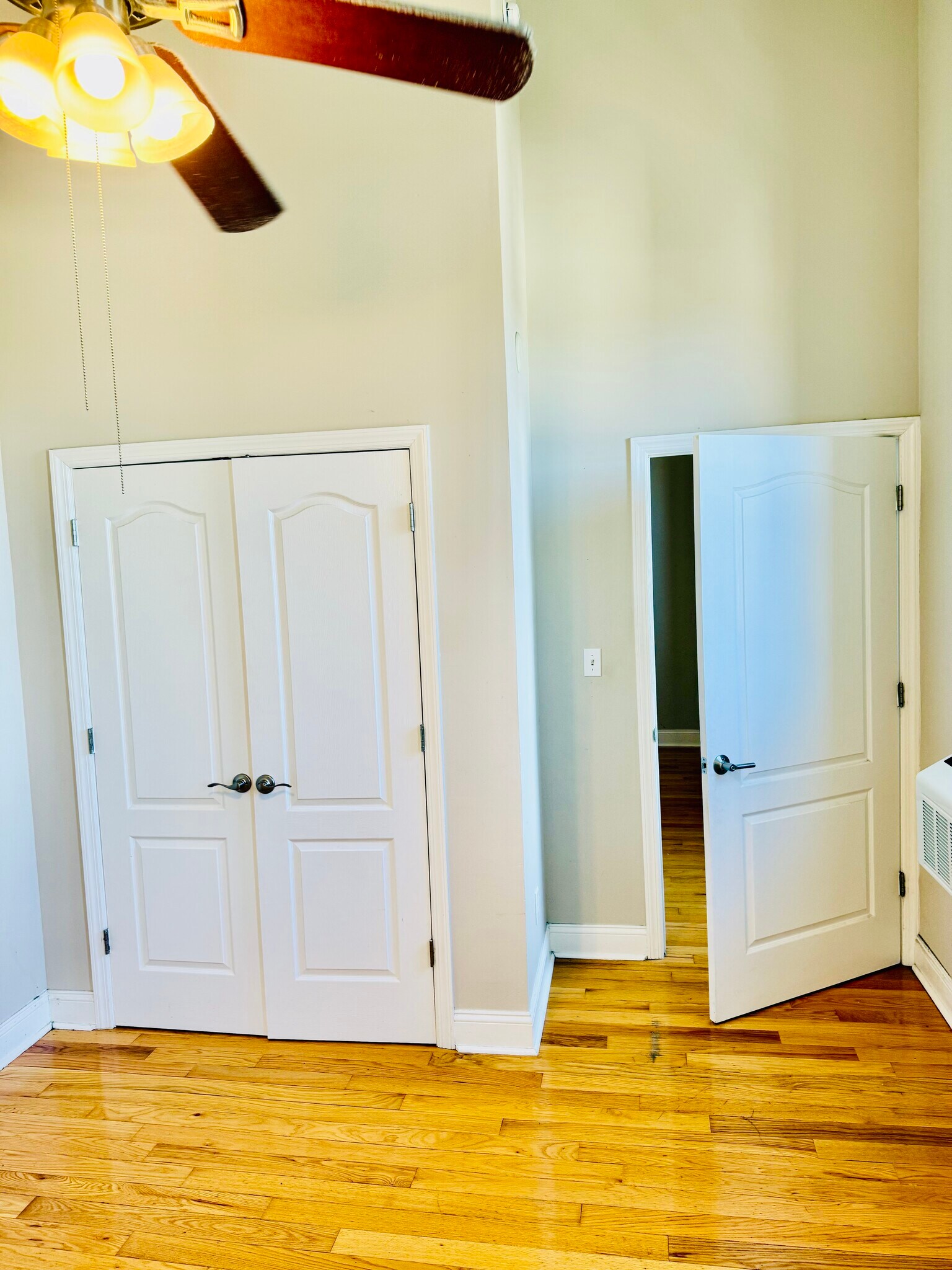 Building Photo - 45 S Broadway