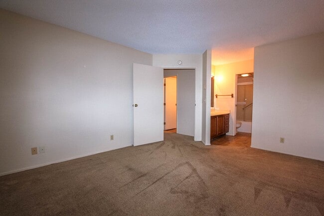 Building Photo - Granite Creek Condominium - APPLICATION PE...