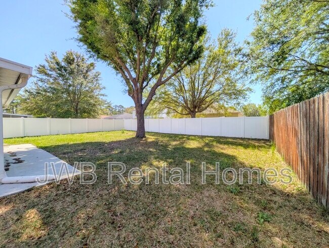 Building Photo - 5430 Shady Pine St S