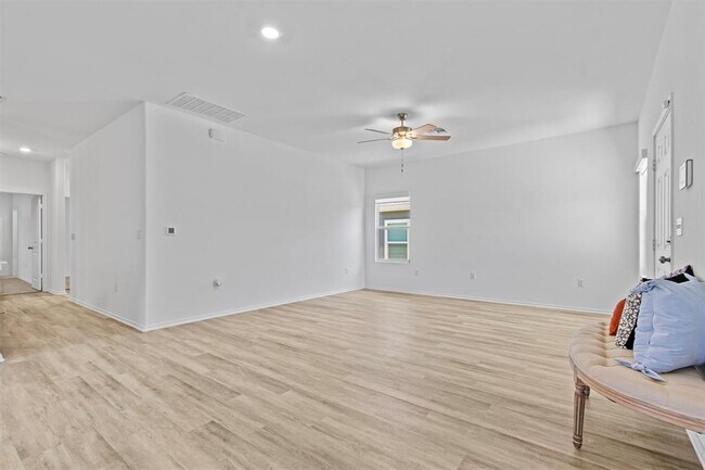 Building Photo - 7711 Poppy Petal Dr