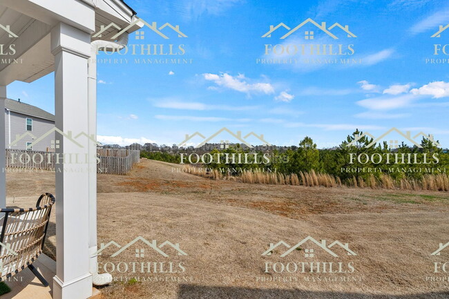 Building Photo - 145 Adger Rd