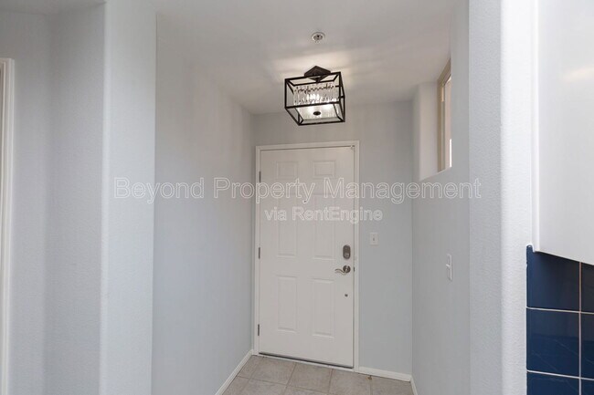Building Photo - 235 Market St