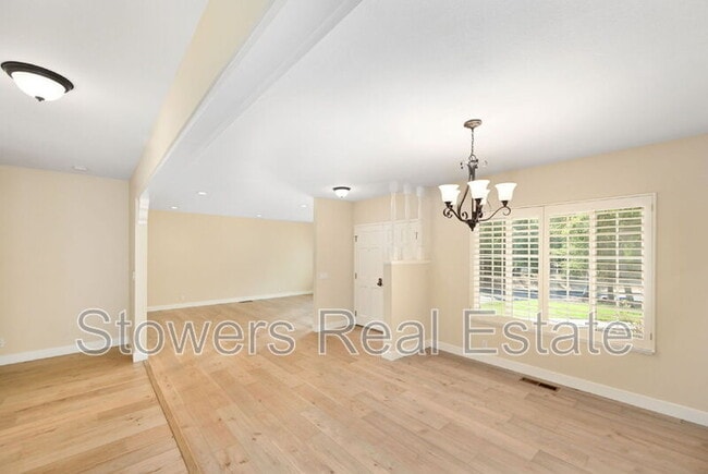 Building Photo - 1090 Livorna Rd