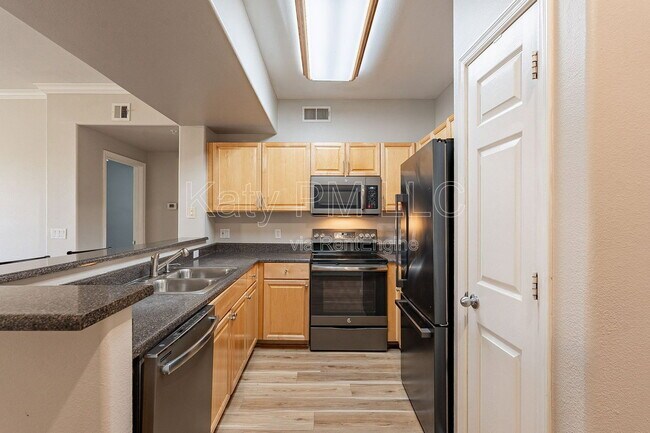 Building Photo - 19777 N 76th St