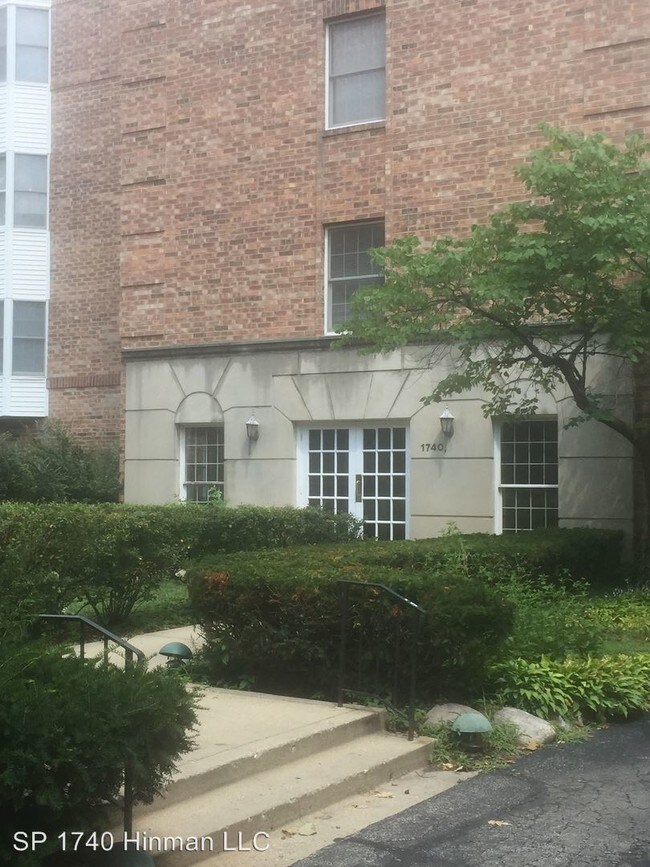 Primary Photo - 1740 Hinman Ave