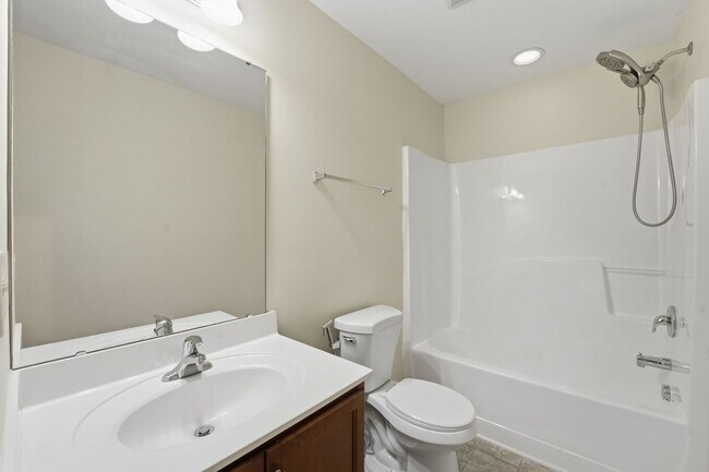 Building Photo - 409 Walsenburg Dr