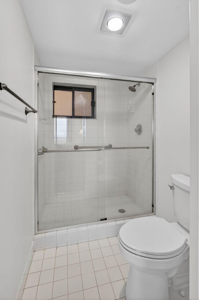 Building Photo - 100 Ocean Trail Way