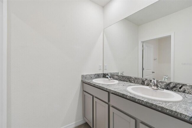 Building Photo - 8454 Ender Hls Dr