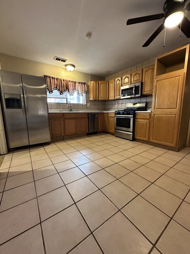 Building Photo - 10301 Rio Puerco Trail SW