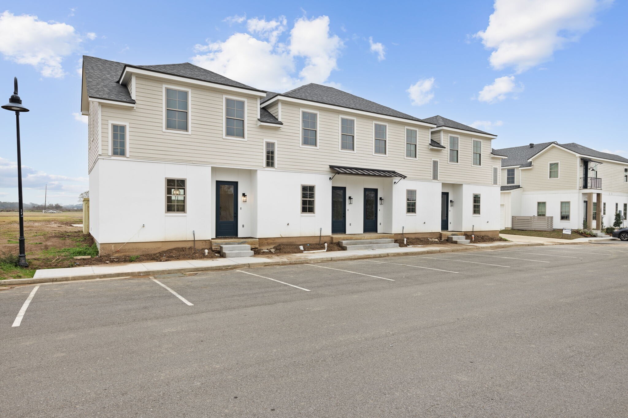 Building Photo - 300 Sandstone Ave