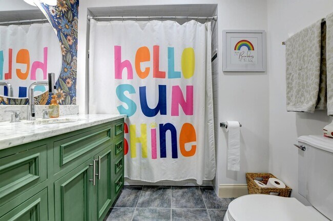 Building Photo - 1625 Paterson Plank Rd