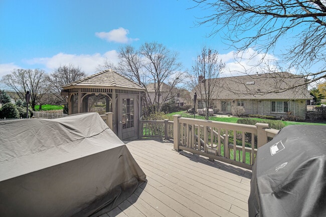 Building Photo - 15538 Royal Glen Ct