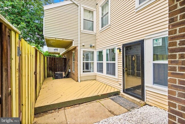 Building Photo - 4401 Pembrook Village Dr