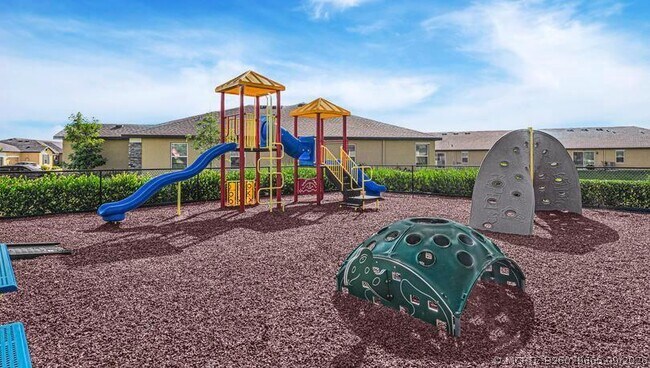 Building Photo - 5361 Imagination Dr