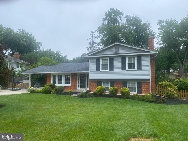 Building Photo - 8812 Higdon Dr