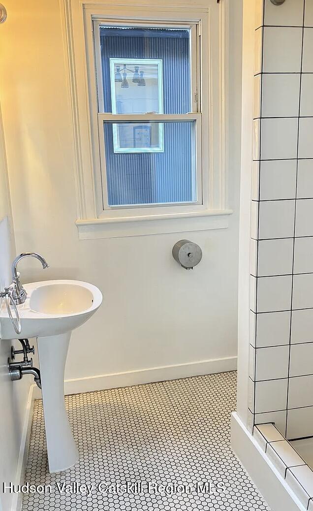 Building Photo - 967 Columbia St