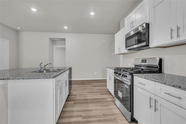 Building Photo - 16425 Rangerville Dr